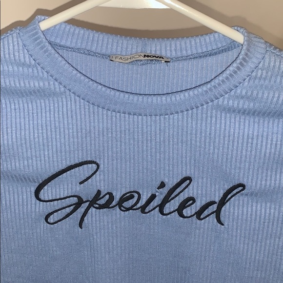 Fashion Nova spoiled t-shirt - Picture 3 of 3